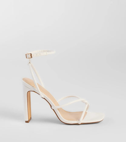 So Elegant Twist Strappy Block Heels
