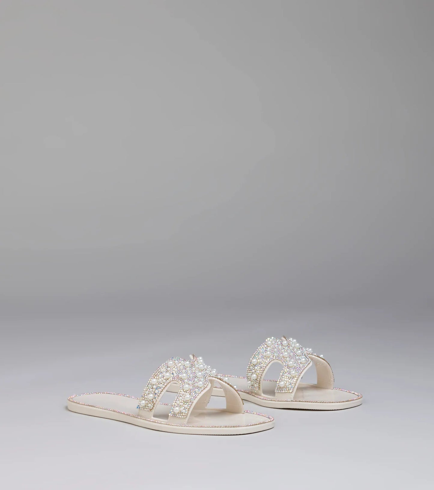 Pop Of Luxe Sparkle Faux Pearl Rhinestone Sandals