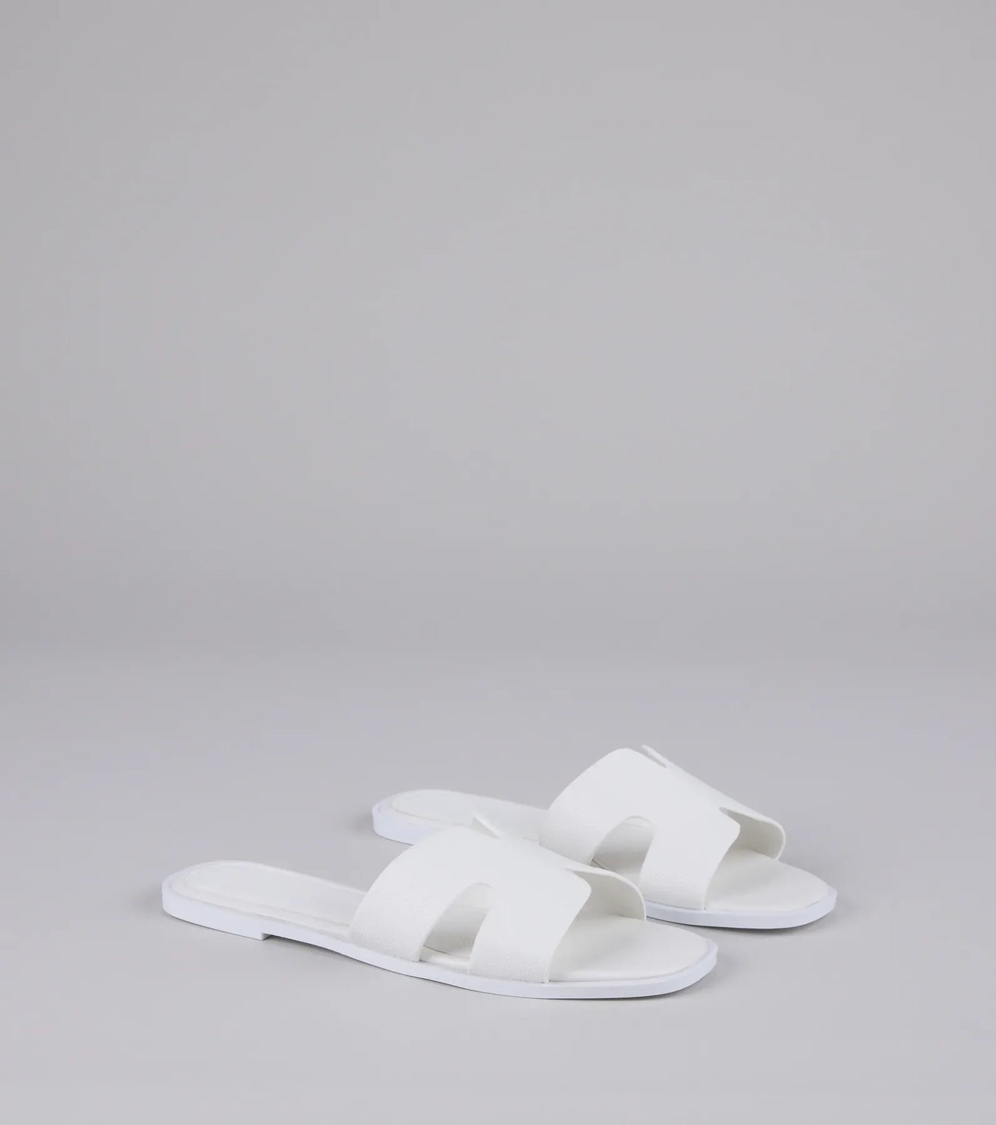 Everyday Chic Cutout Sandals