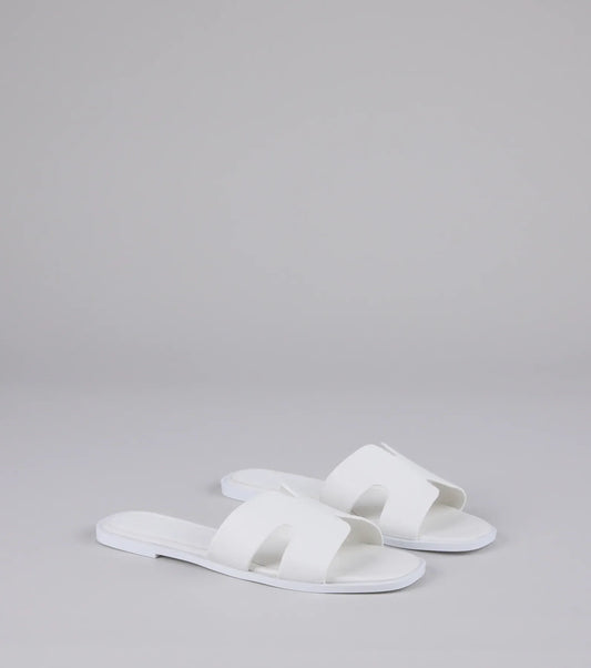 Everyday Chic Cutout Sandals