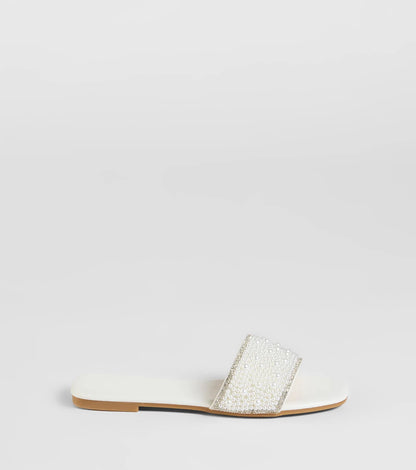 Ever So Chic Rhinestone Pearl Sandals