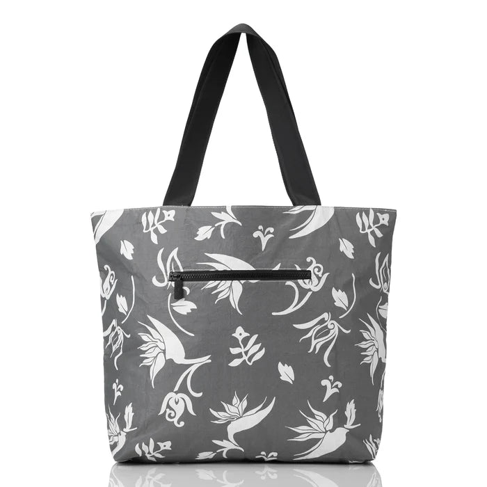 ALOHA PEKELO DAY TRIPPER