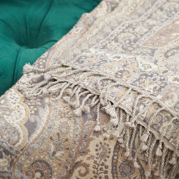 A Suman Throw.